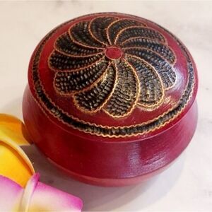 Vintage/Retro Hand Carved Polish Folk Art Jewelry box